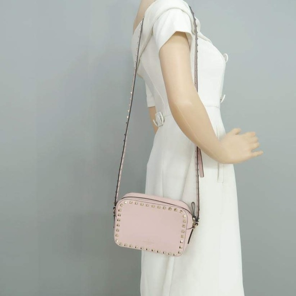 SOLD Valentino Blush Rockstud Camera Crossbody - Picture 6 of 8